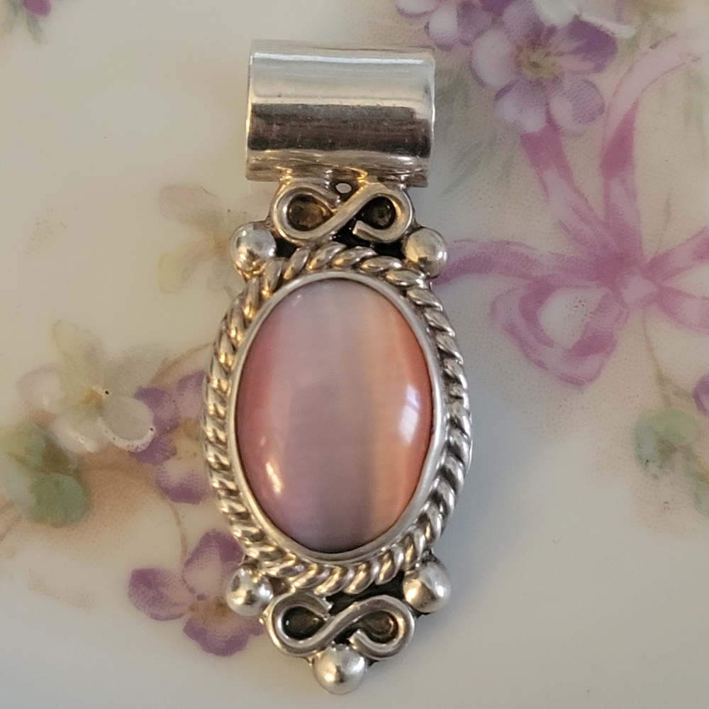 Large Sterling 925 Silver Pink Glass Cat Eye Pendant
